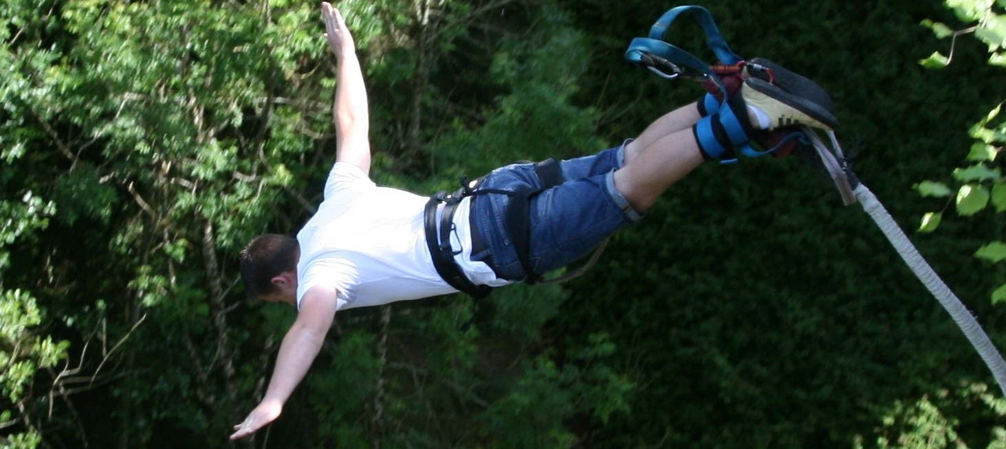 Saut à l'élastique viaduc de Claudon -